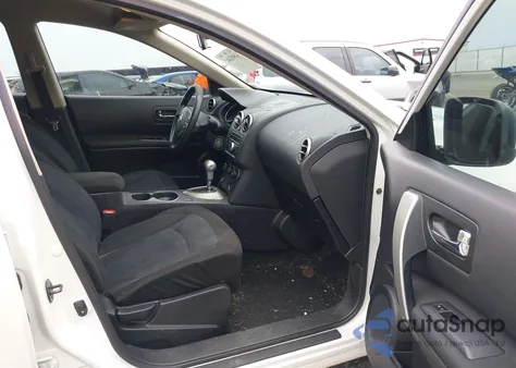 2013 Nissan Rogue S z USA, uszkodzony, nr VIN JN8AS5MT8DW026496